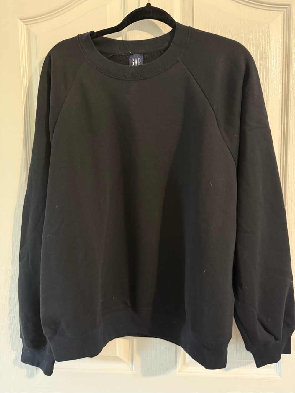 GAP Women’s Black Crewneck Sweatshirt NWT Large Tall